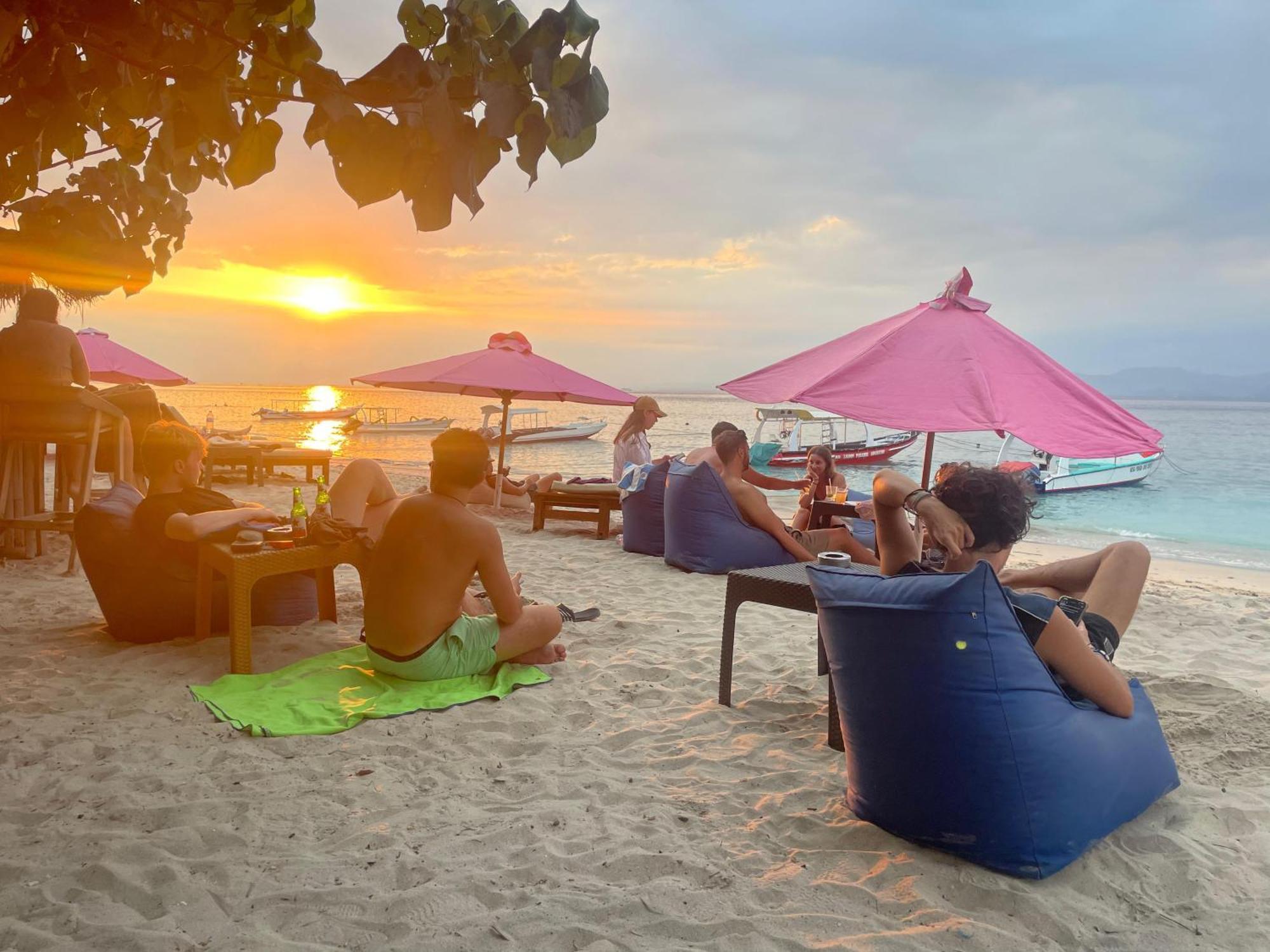 Lushy Hostel Nusa Penida Toyapakeh Eksteriør billede