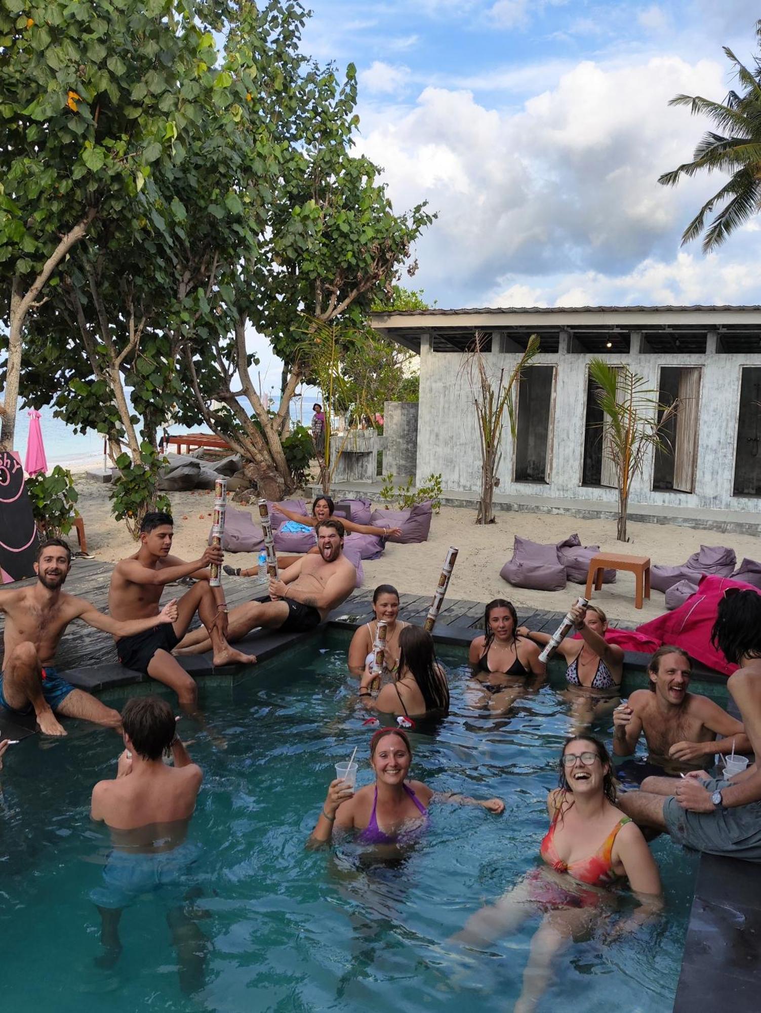 Lushy Hostel Nusa Penida Toyapakeh Eksteriør billede